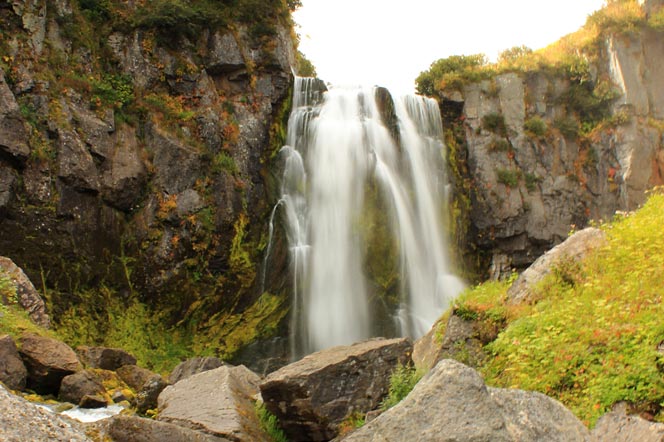 Водопад на ручье Спокойный - туры и экскурсии на Камчатке